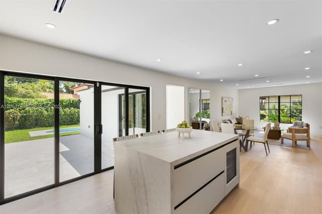 118 Sarto Ave, Coral Gables FL 33134 - Coral Gables, FL - Photo 6