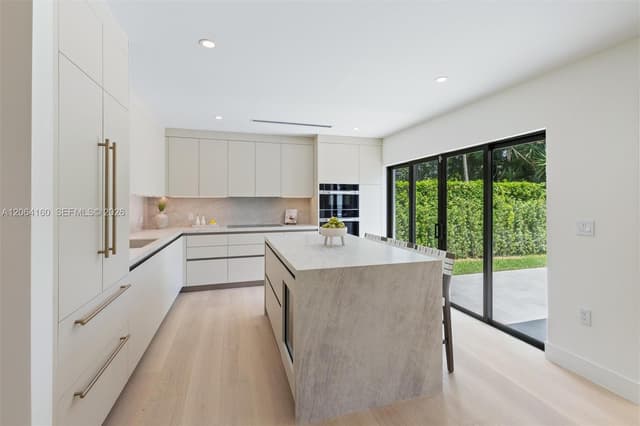 118 Sarto Ave, Coral Gables FL 33134 - Coral Gables, FL - Photo 4