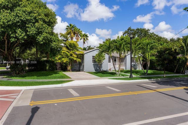 902 NW 10th Ct, Miami FL 33136 - Miami, FL - Photo 4