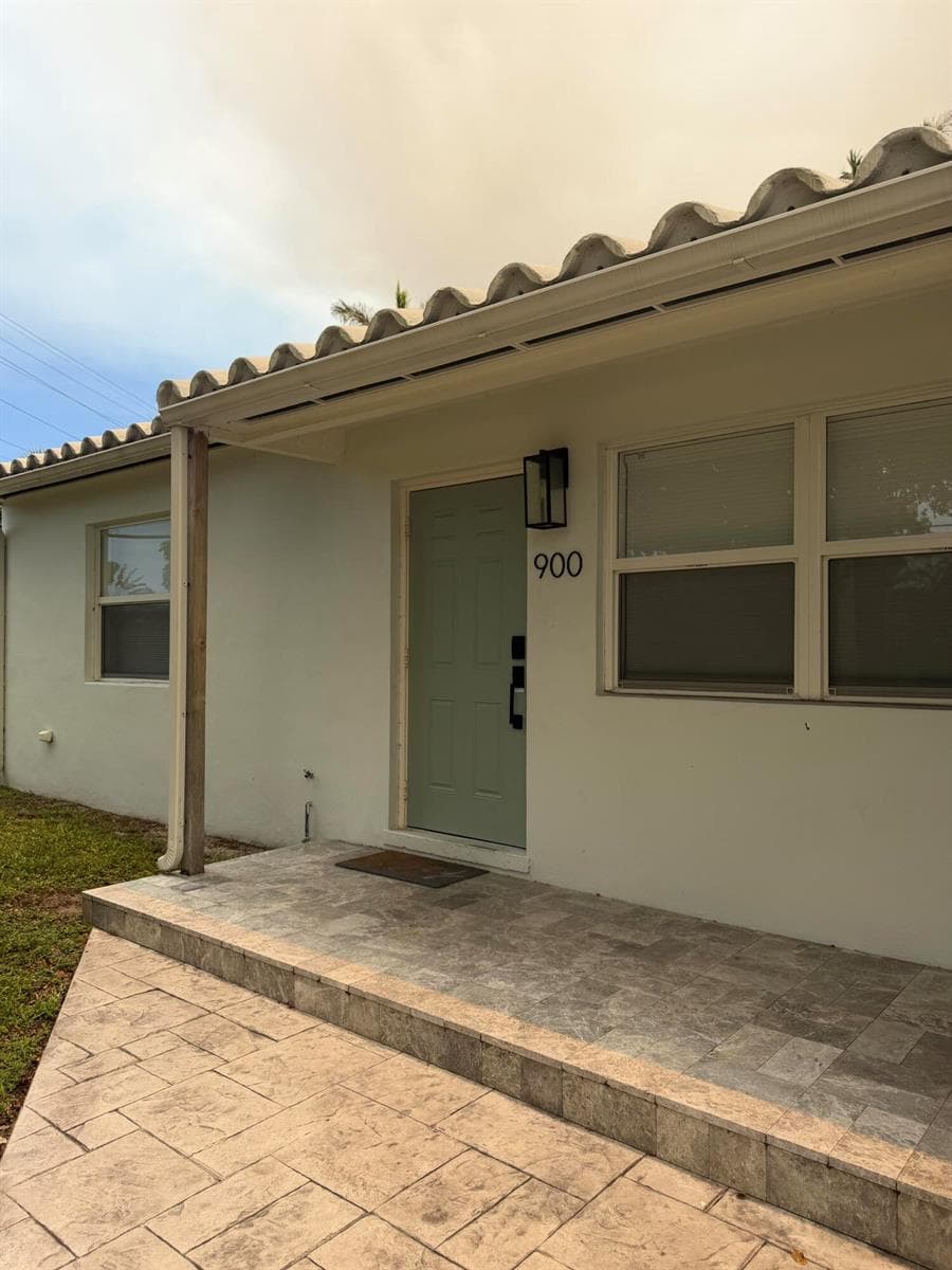 900 Citrus Isle, Fort Lauderdale FL 33315 - Fort Lauderdale, FL - Photo 1