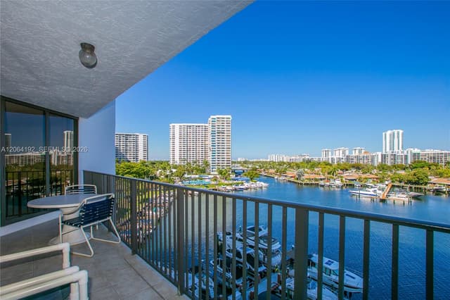 300 Three Islands Blvd # 406, Hallandale Beach FL 33009 - Hallandale Beach, FL - Photo 2