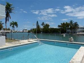 200 S Shore Dr # 7, Miami Beach FL 33141