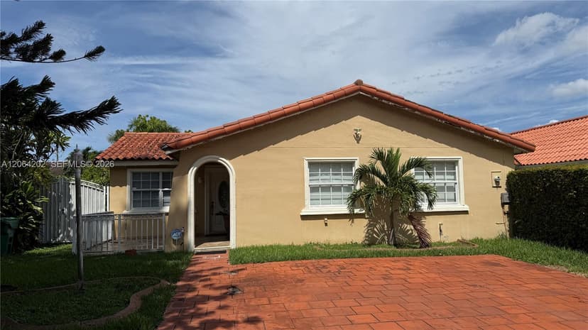 1542 SW 138th Ct, Miami FL 33184