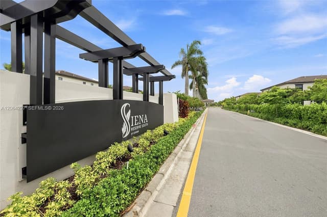 12957 SW 232nd Ln, Homestead FL 33170 - Homestead, FL - Photo 4