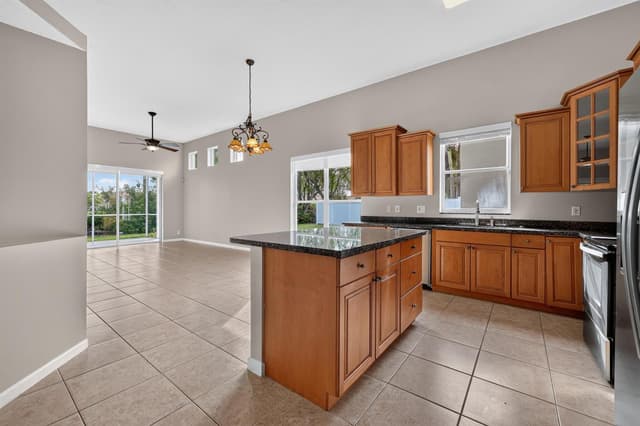 8481 Vía D Oro, Boca Raton FL 33433 - Boca Raton, FL - Photo 7