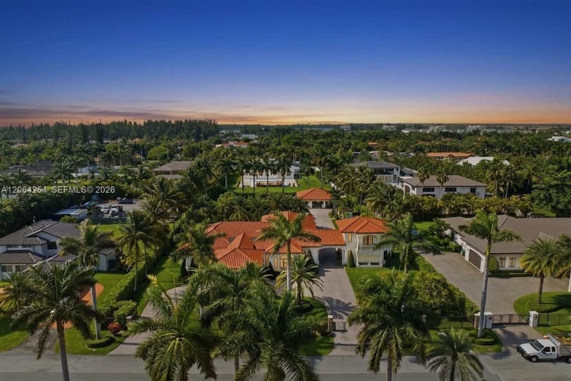 10181 NW 131st St, Hialeah Gardens FL 33018