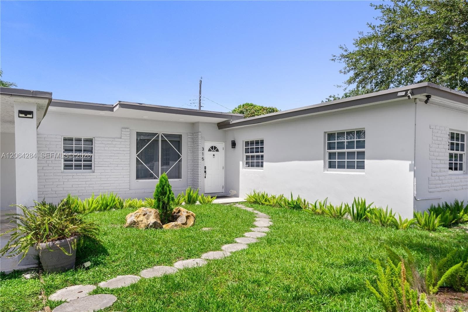 315 NW 106th ST, Miami FL 33150 - Miami, FL - Photo 1