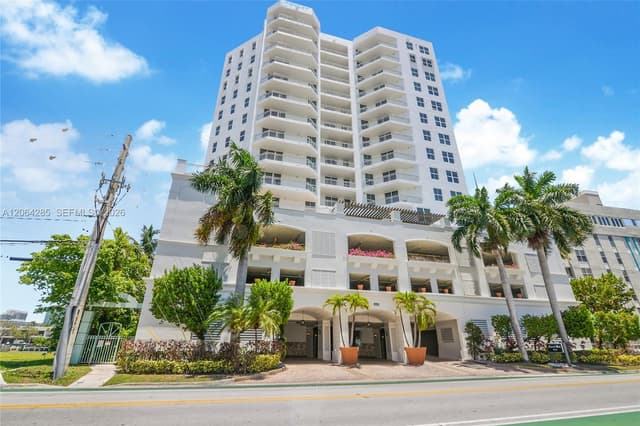 9751 E Bay Harbor Dr # 8D, Bay Harbor Islands FL 33154 - Bay Harbor Islands, FL - Photo 2