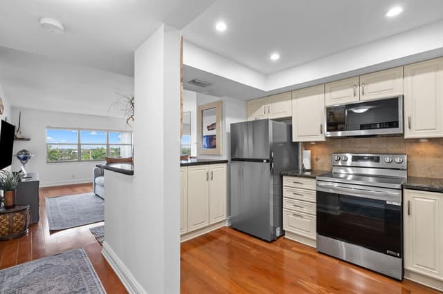 1839 Middle River Drive # 501, Fort Lauderdale FL 33305 - Fort Lauderdale, FL - Photo 5