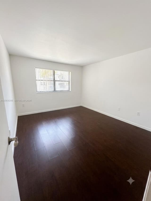 7220 NW 179 St # 201, Hialeah FL 33015 - Hialeah, FL - Photo 6