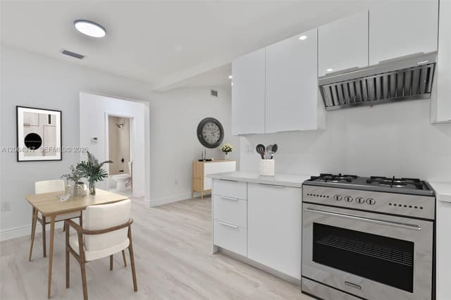 583 NW 47th Ter, Miami FL 33127 - Miami, FL - Photo 5