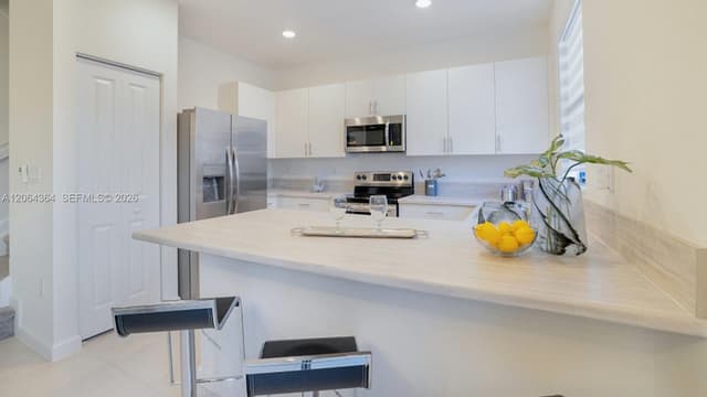 2576 SE 25 RD, Homestead FL 33035 - Homestead, FL - Photo 2