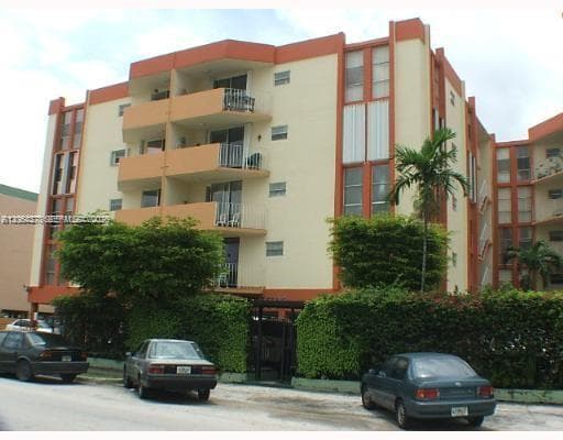 1750 W 46th St # 331, Hialeah FL 33012 - Hialeah, FL - Photo 1