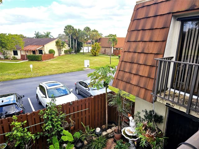 1201 SW 120th Way, Davie FL 33325 - Davie, FL - Photo 7