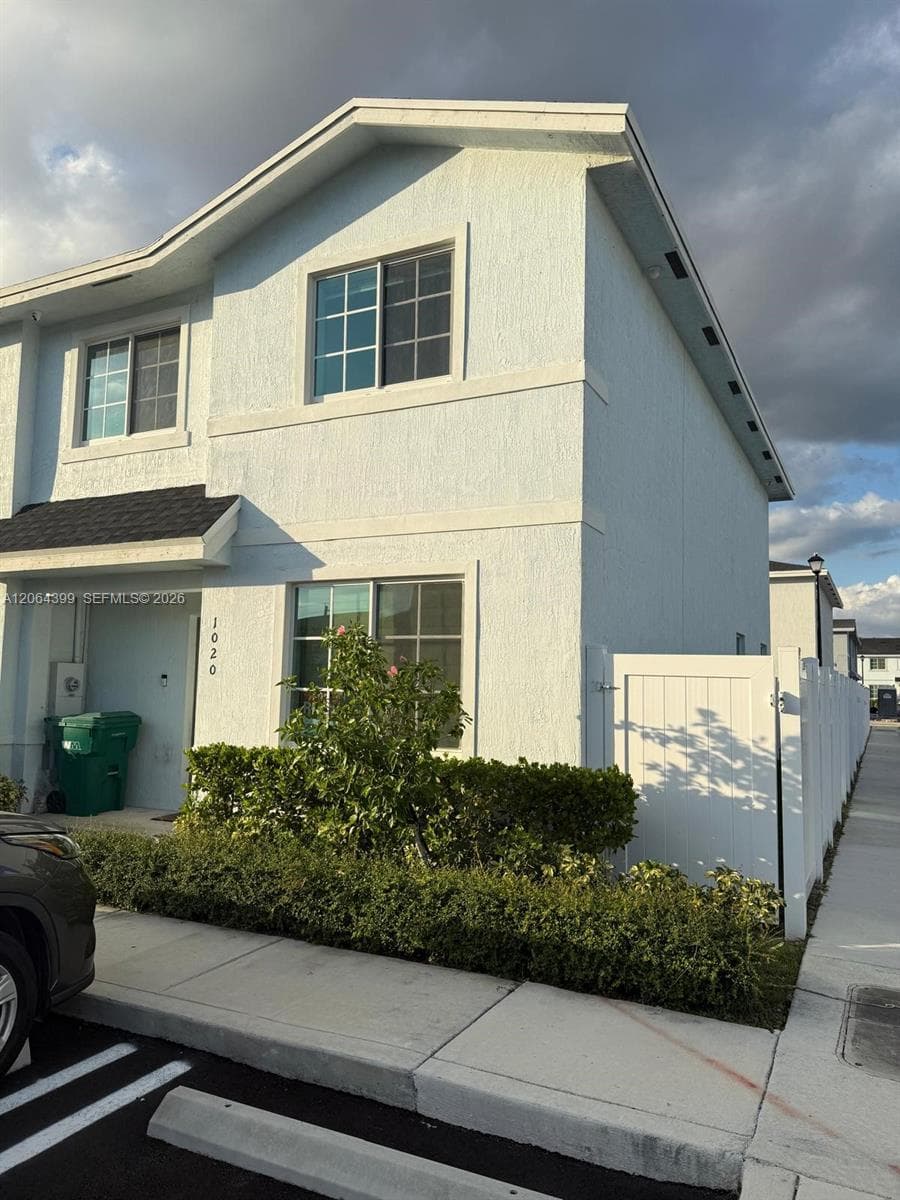 1020 NW 5th Ter, Florida City FL 33034 - Florida City, FL - Photo 1