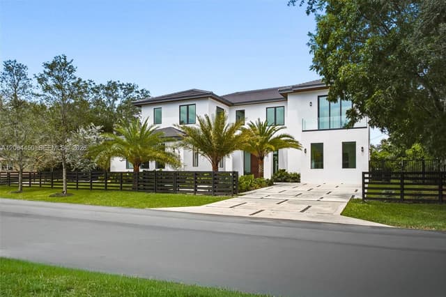 9840 SW 73rd Ct, Pinecrest FL 33156 - Pinecrest, FL - Photo 3