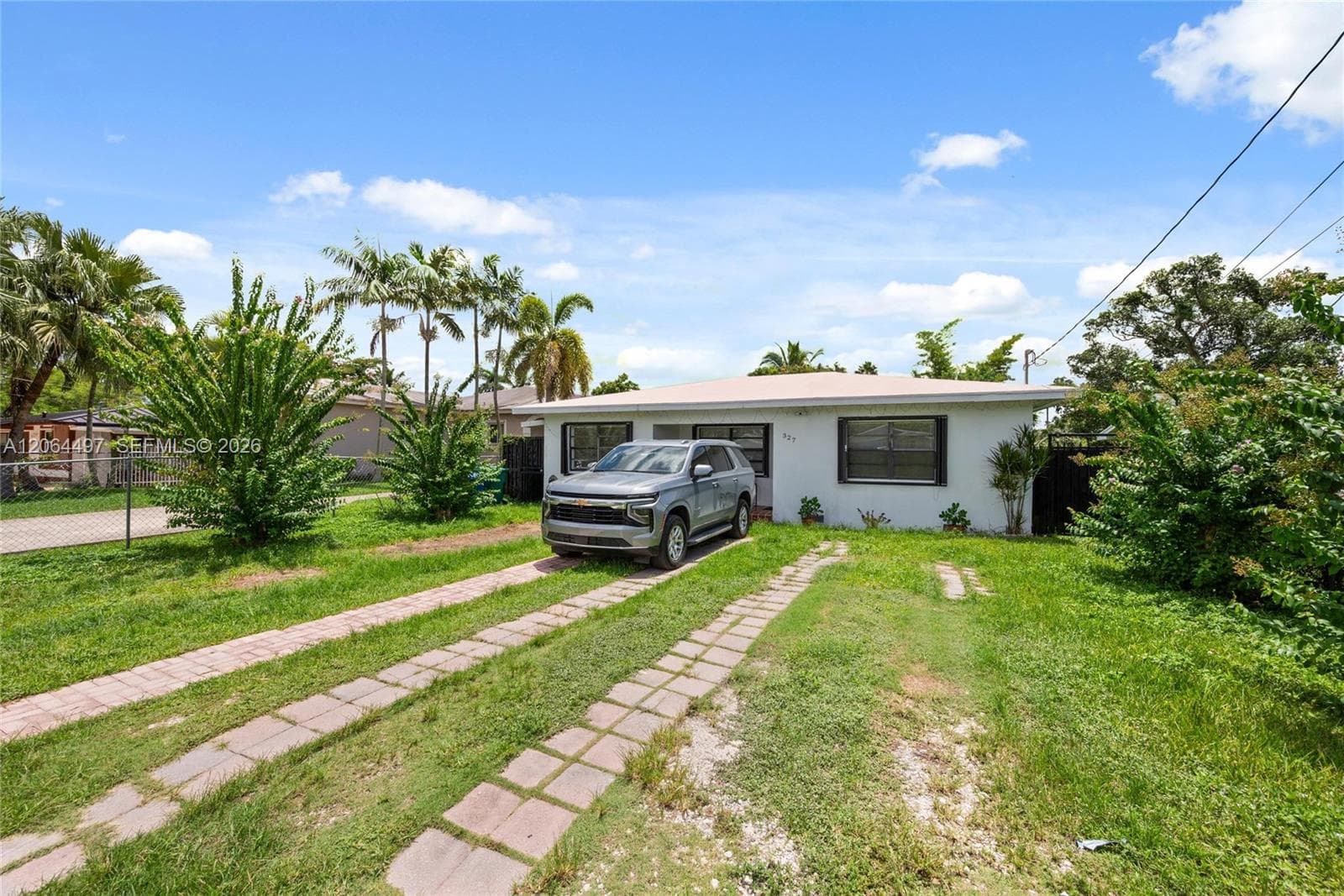 327 NW 3rd St, Florida City FL 33034 - Florida City, FL - Photo 1