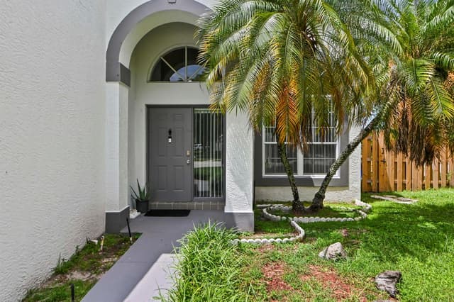 7581 BRISTOL BAY Lane, Lake Worth FL 33467 - Lake Worth, FL - Photo 3