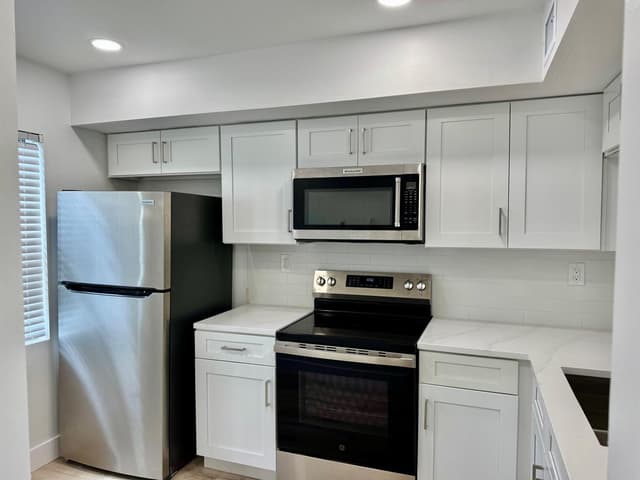 6962 Briarlake Circle # 203, Palm Beach Gardens FL 33418 - Palm Beach Gardens, FL - Photo 4