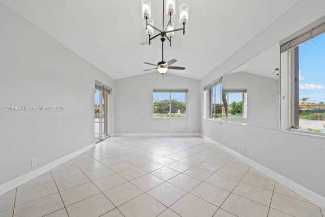 15890 SW 12th St, Pembroke Pines FL 33027 - Pembroke Pines, FL - Photo 7
