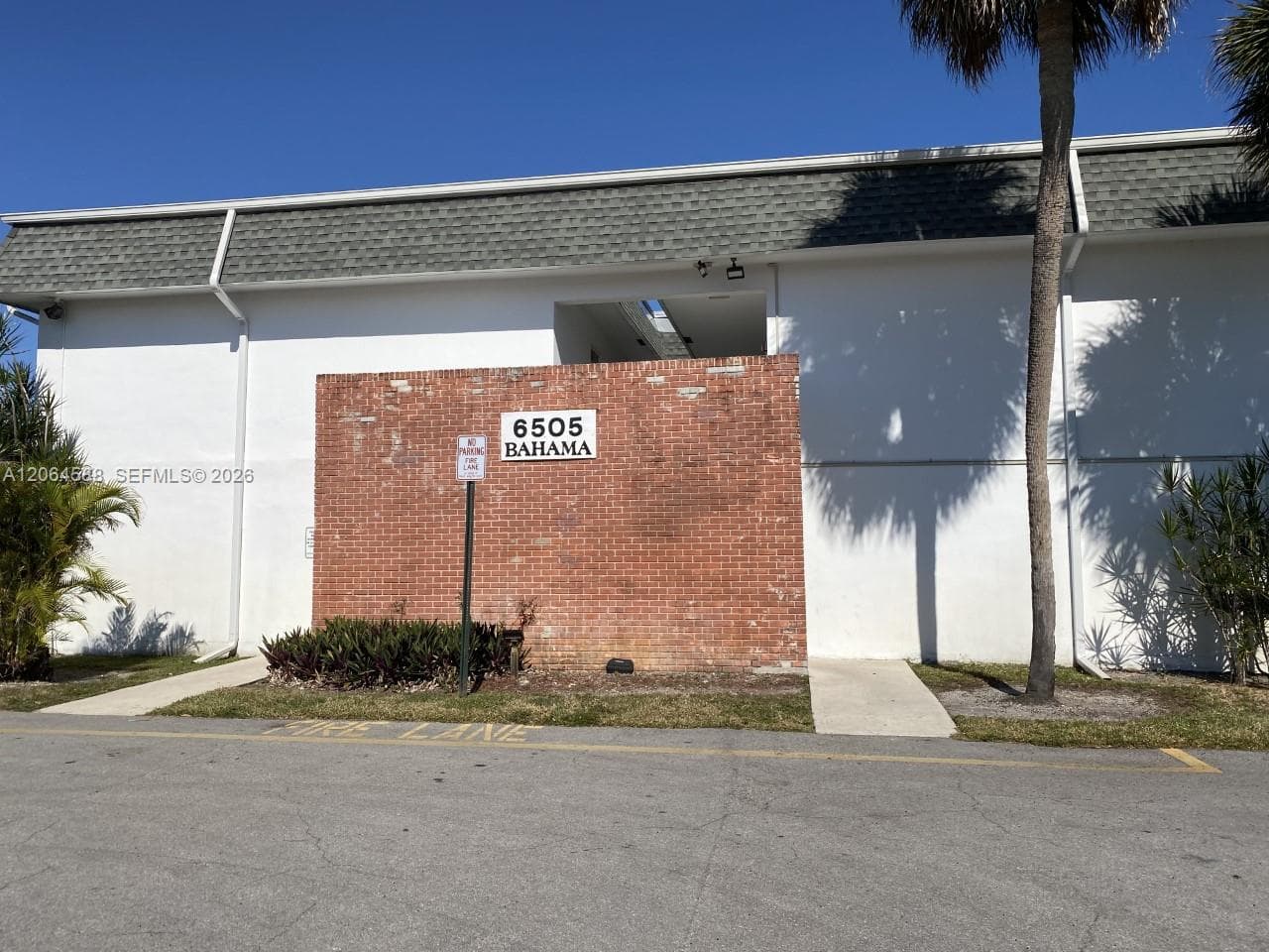 6505 Winfield Blvd # 19, Margate FL 33063 - Margate, FL - Photo 1
