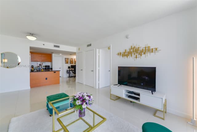 50 Biscayne Blvd # 2505, Miami FL 33132 - Miami, FL - Photo 5