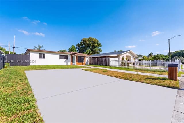 3620 SW 58th Ave, West Park FL 33023 - West Park, FL - Photo 5