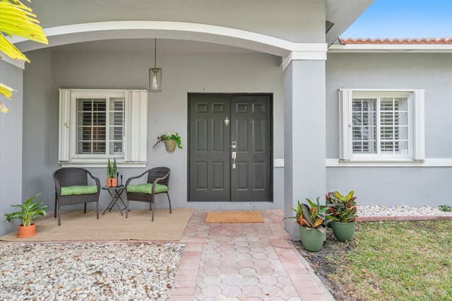 16871 SW 5th Court, Weston FL 33326 - Weston, FL - Photo 4