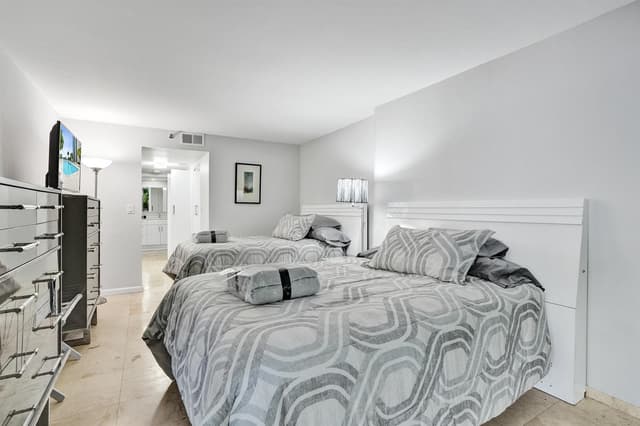 1717 N Bayshore Drive # a1041, Miami FL 33132 - Miami, FL - Photo 5