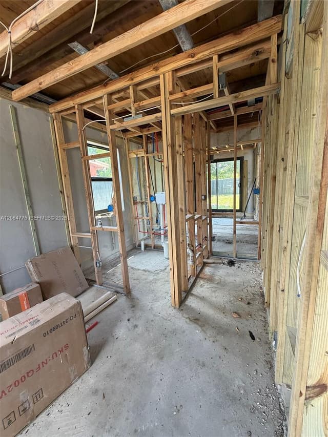2732 NW 5th St, Pompano Beach FL 33069 - Pompano Beach, FL - Photo 7