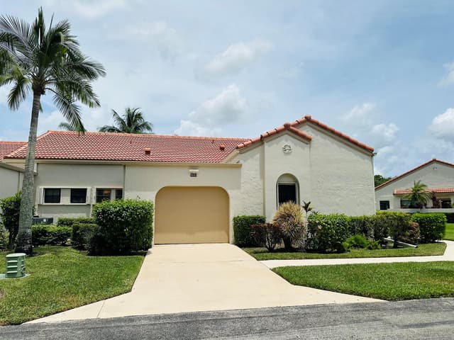 5851 PARKWALK Circle W, Boynton Beach FL 33472 - Boynton Beach, FL - Photo 2