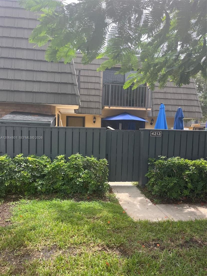 4213 42nd Way, West Palm Beach FL 33407