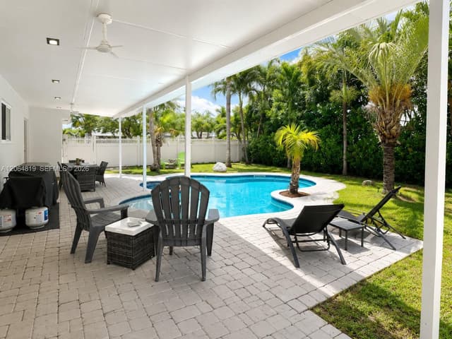 1301 NE 42nd St, Oakland Park FL 33334 - Oakland Park, FL - Photo 4
