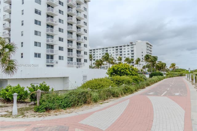 401 Ocean Dr, Miami Beach FL 33139 - Miami Beach, FL - Photo 6