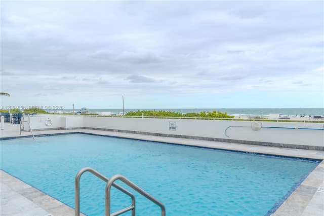 401 Ocean Dr, Miami Beach FL 33139 - Miami Beach, FL - Photo 4