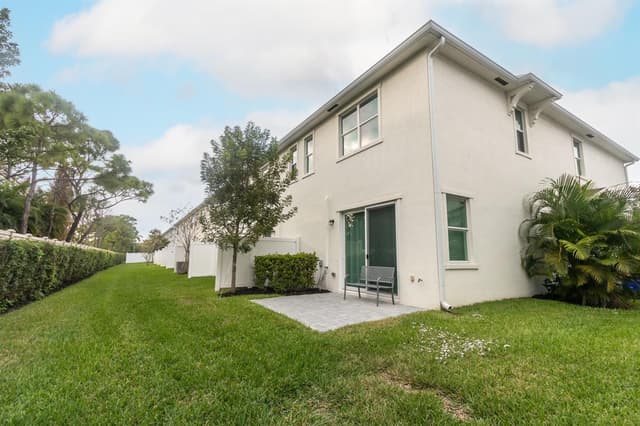 4578 Meyerson Place, Lake Worth FL 33463 - Lake Worth, FL - Photo 7