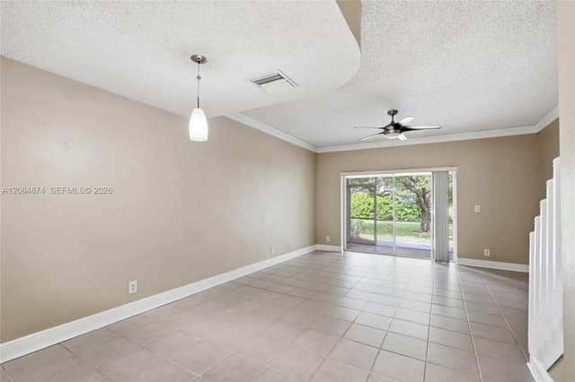 7939 Sanibel Dr, Tamarac FL 33321 - Tamarac, FL - Photo 6