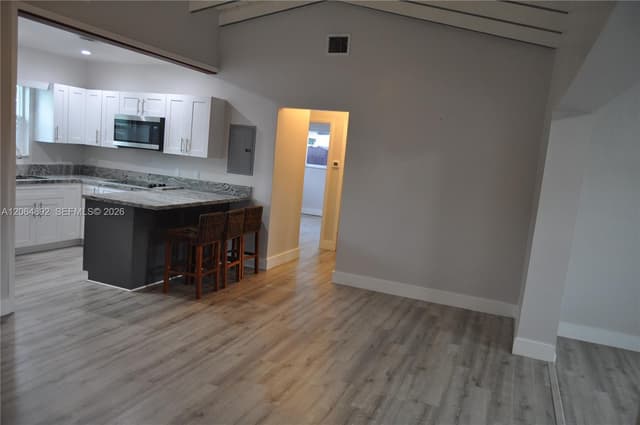 4035 E 2nd Ave, Hialeah FL 33013 - Hialeah, FL - Photo 7
