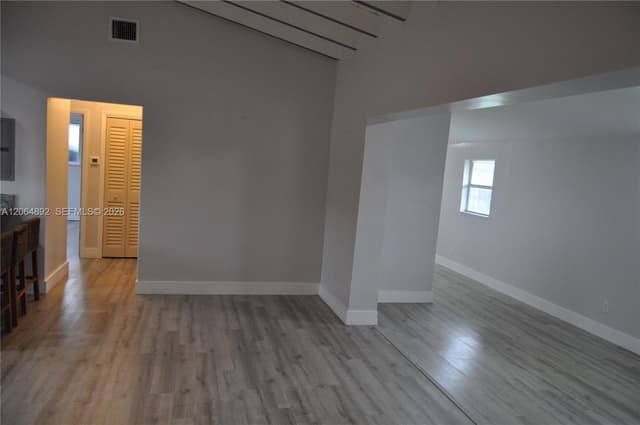 4035 E 2nd Ave, Hialeah FL 33013 - Hialeah, FL - Photo 5