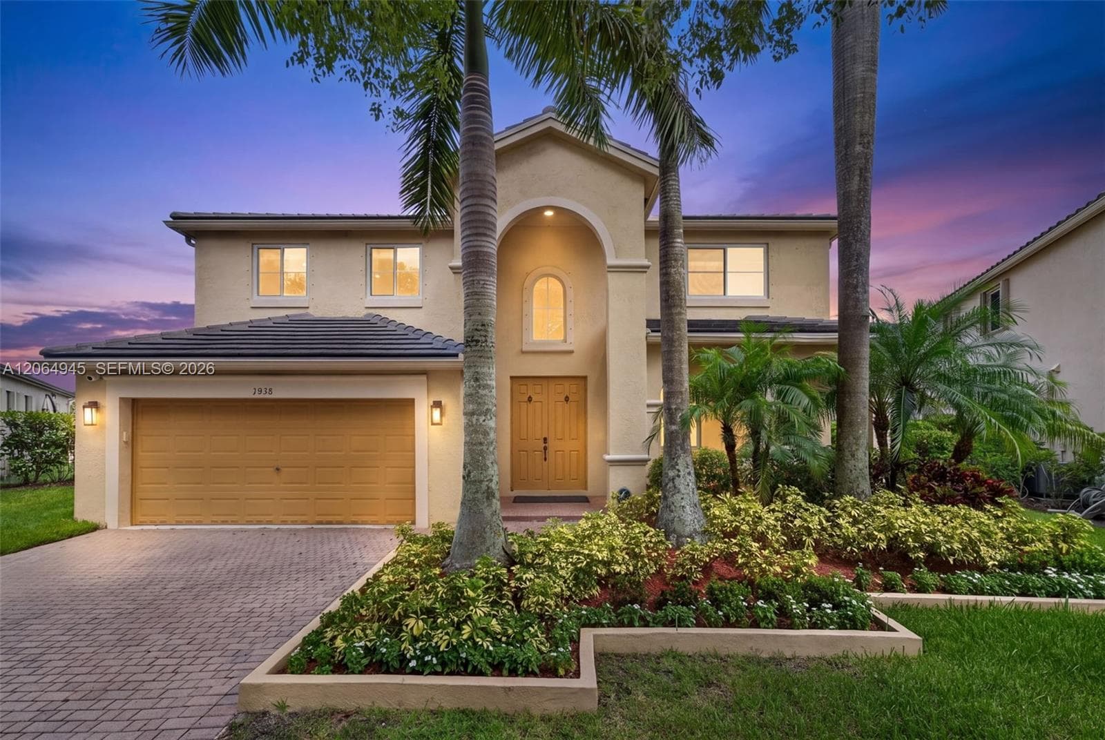 1038 NW Lavender Cir, Weston FL 33327 - Weston, FL - Photo 1