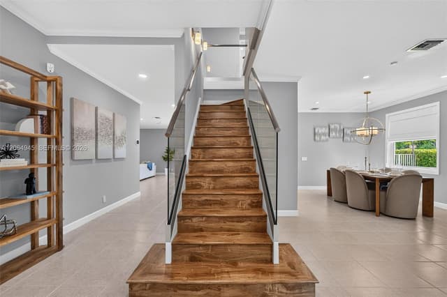 1038 NW Lavender Cir, Weston FL 33327 - Weston, FL - Photo 5