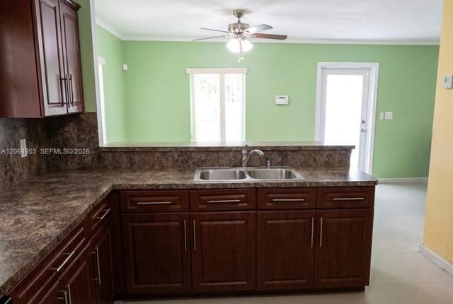 4330 NW 203rd Ter, Miami Gardens FL 33055 - Miami Gardens, FL - Photo 4