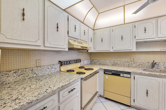 1141 VIOLET Terrace # 101, Delray Beach FL 33445 - Delray Beach, FL - Photo 7