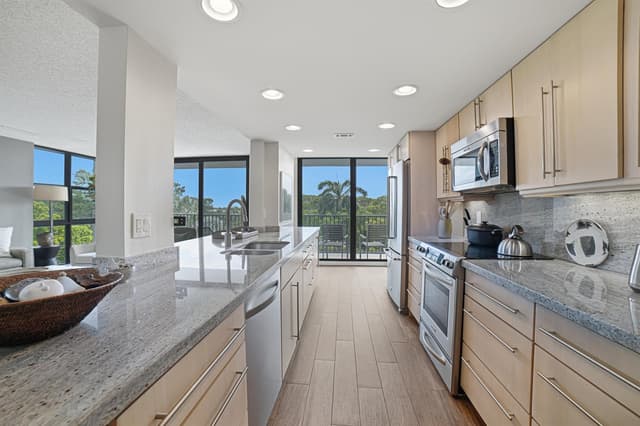1101 RIVER REACH Drive # 410, Fort Lauderdale FL 33315 - Fort Lauderdale, FL - Photo 5