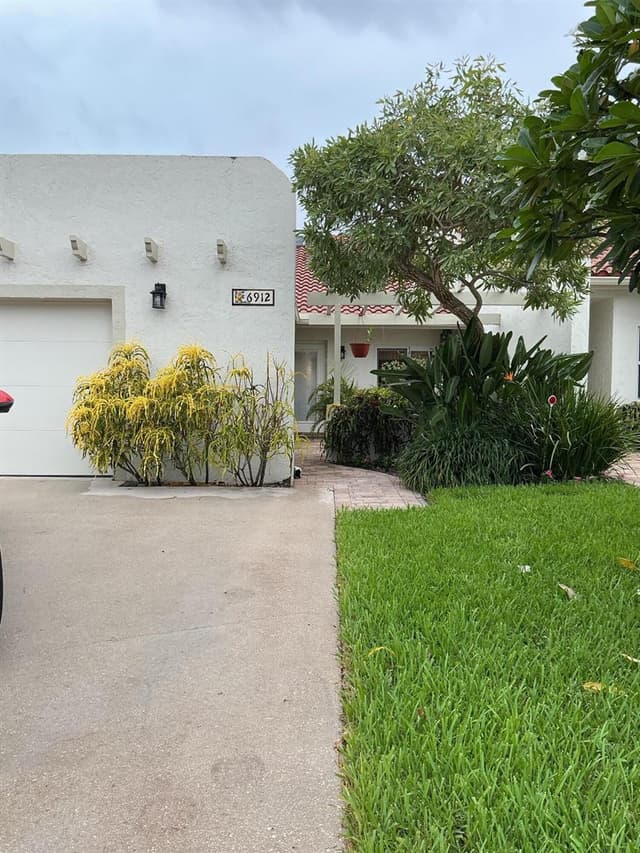 6912 BARBAROSSA Street, Boca Raton FL 33433 - Boca Raton, FL - Photo 2