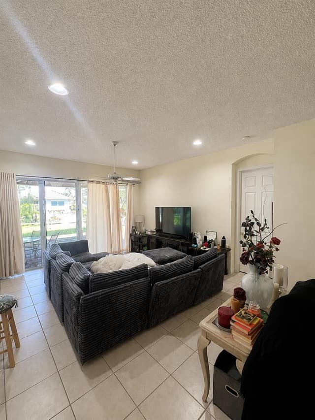 8819 DOWNING Street, Boynton Beach FL 33472 - Boynton Beach, FL - Photo 5