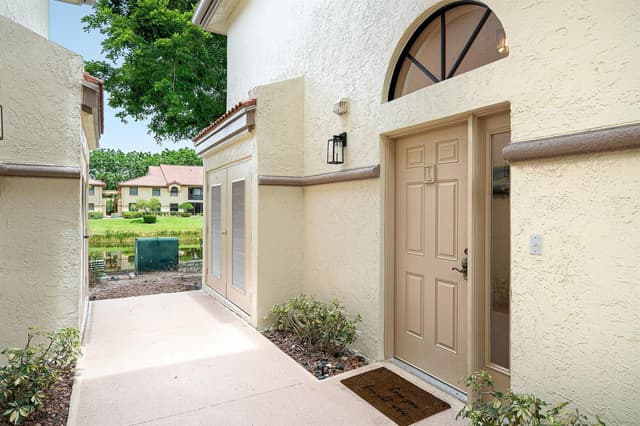 5115 Europa Drive # L, Boynton Beach FL 33437 - Boynton Beach, FL - Photo 2