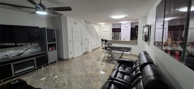 5733 Tuscany Way, Tamarac FL 33321 - Tamarac, FL - Photo 7