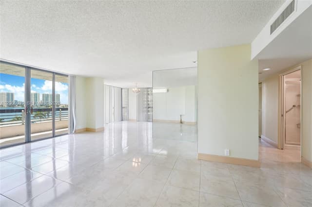19101 NE 36th Ct # 705, Aventura FL 33180 - Aventura, FL - Photo 3