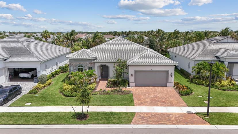 10799 STELLAR Circle, Palm Beach Gardens FL 33412